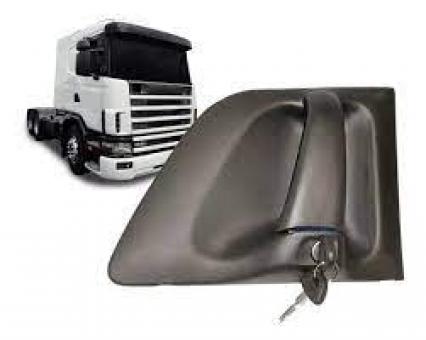Macaneta porta  lado esquerdo - com miolo ( Externa ) Scania - Código 8392-1-1